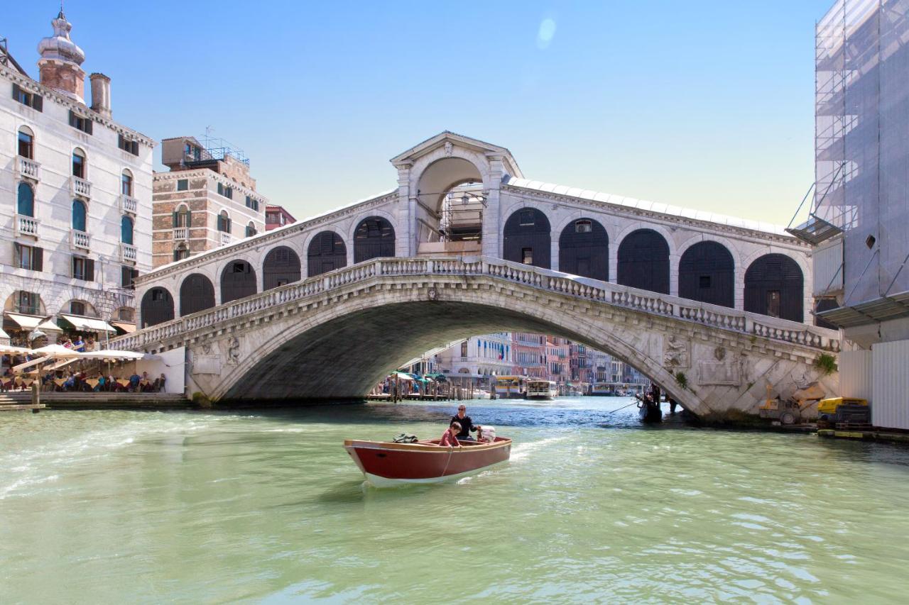 Hotel Mezzo Pozzo Venecia Exterior foto